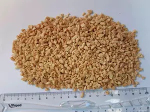 Orzechy ziemne krojone 2/4 mm prażone worek 13kg Adix