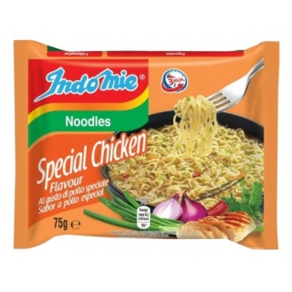 Zupka błyskawiczna o smaku kurczaka INDOMIE 75g