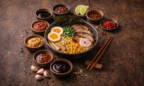 Jakie sosy pasują do ramenu? Przewodnik po smakach kuchni japońskiej